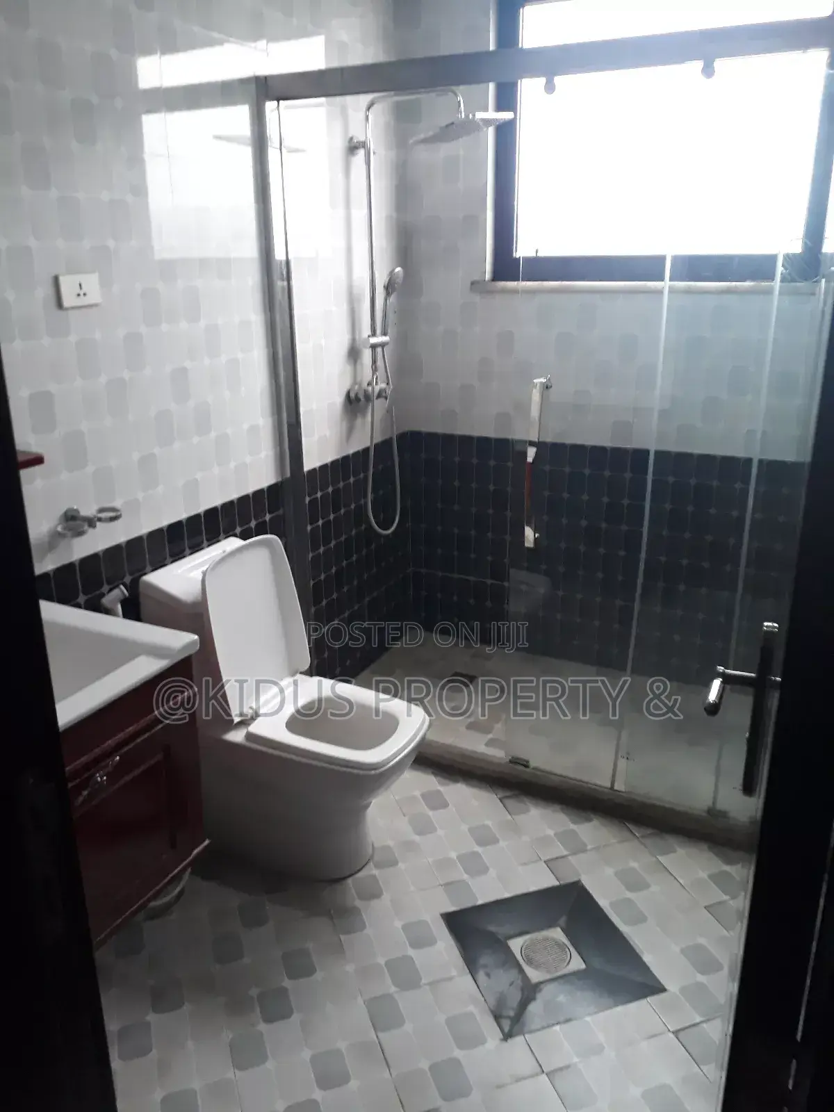 Furnished 2bdrm Apartment in Mekael(Nasswe, Nifas Silk-Lafto for rent