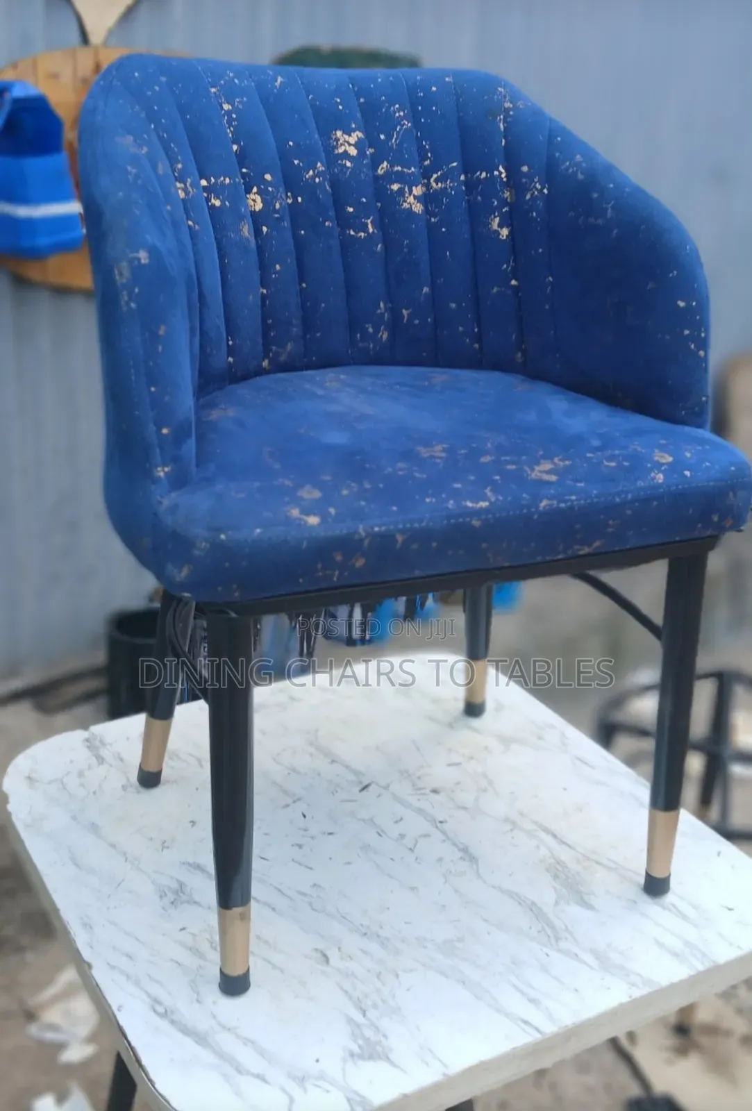 Quality Bar Restaurant የሆቴል የስጋ ቤት ወምበርና ጠረጼዛ በጥራት እናመርታለን