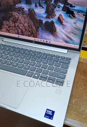 New Laptop HP 8GB Intel Core Ultra 5 SSD 512GB