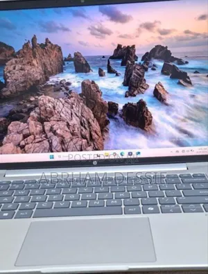 Photo - New Laptop HP ProBook 440 8GB SSD 512GB