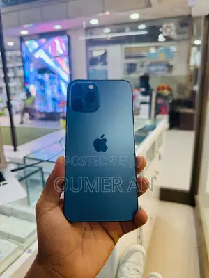 Photo - Apple iPhone 12 Pro Max 256 GB Blue