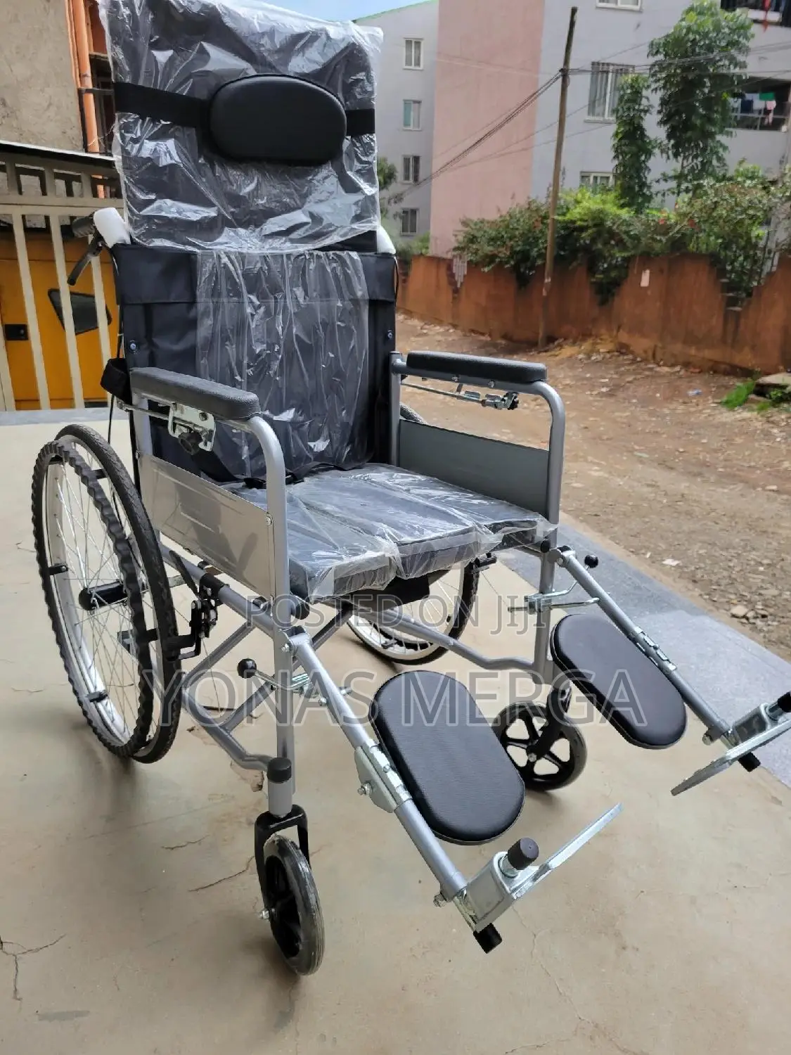 Toilet Wheelchair车عwilcher\Load-Bearing,And Fast in Folding