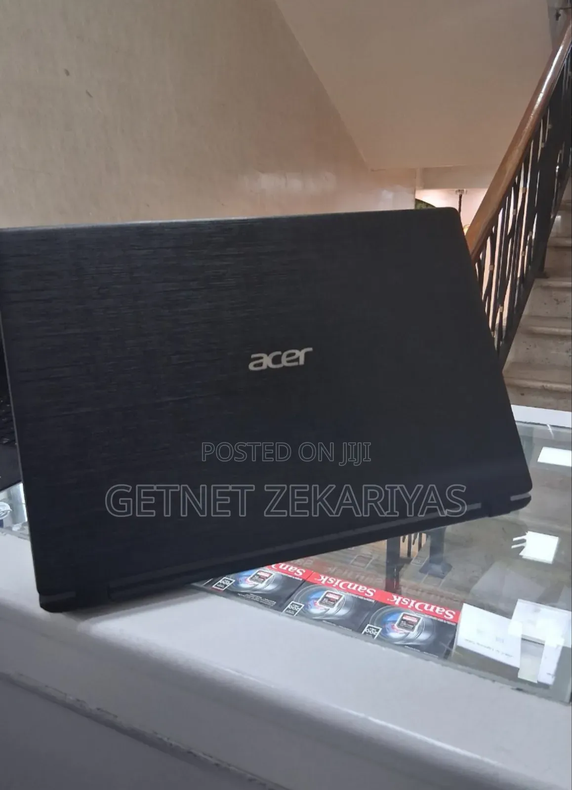 New Laptop Acer Aspire V3-112p 4GB Intel Pentium SSD 72GB