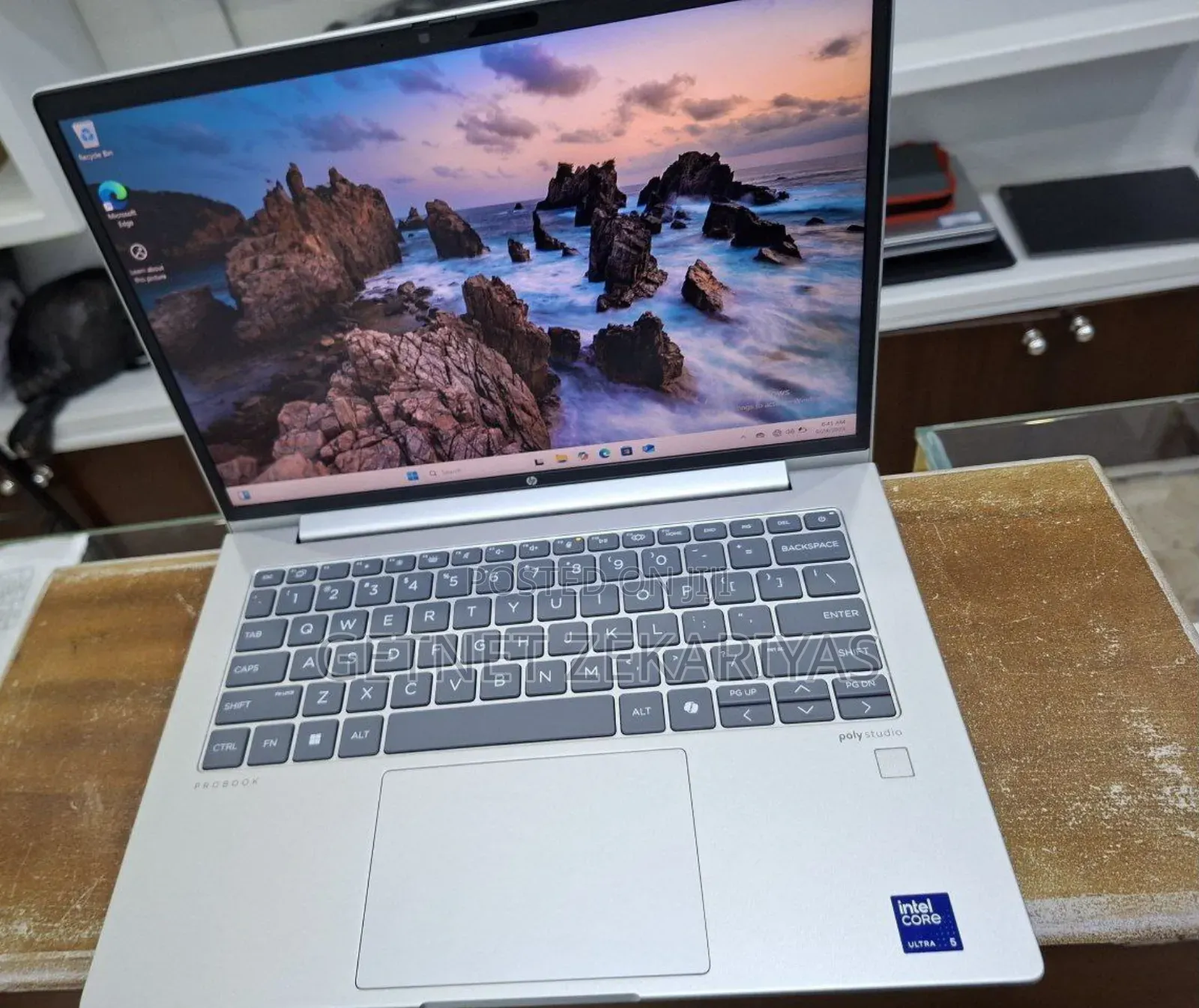 New Laptop HP ProBook 440 8GB Intel Core Ultra 7 SSD 512GB