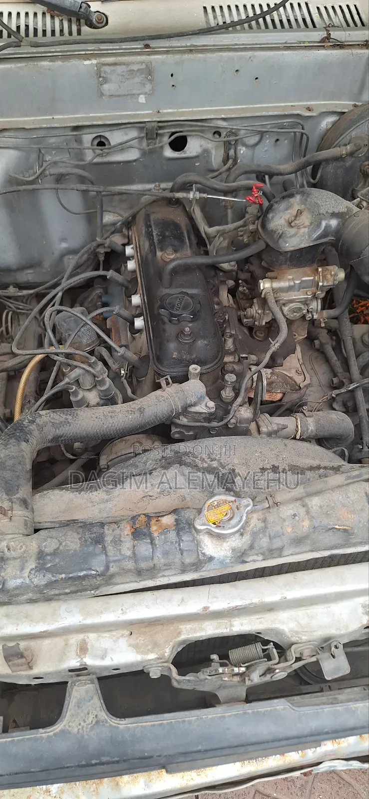 Toyota Hilux 1985 Silver