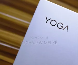 New Laptop Lenovo Yoga 710 8GB Intel Core I5 SSD 512GB