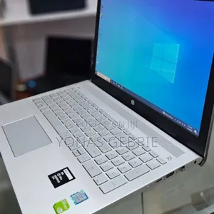 New Laptop HP Pavilion 15 8GB Intel Core I5 SSD 1T