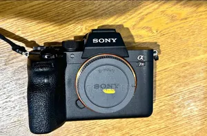 Sony A7 Iv