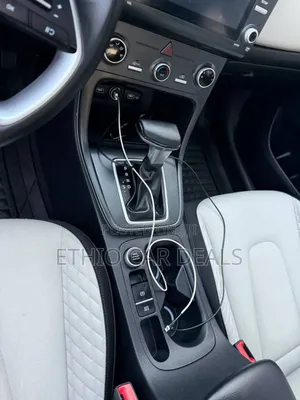 Hyundai Creta 2023 Silver