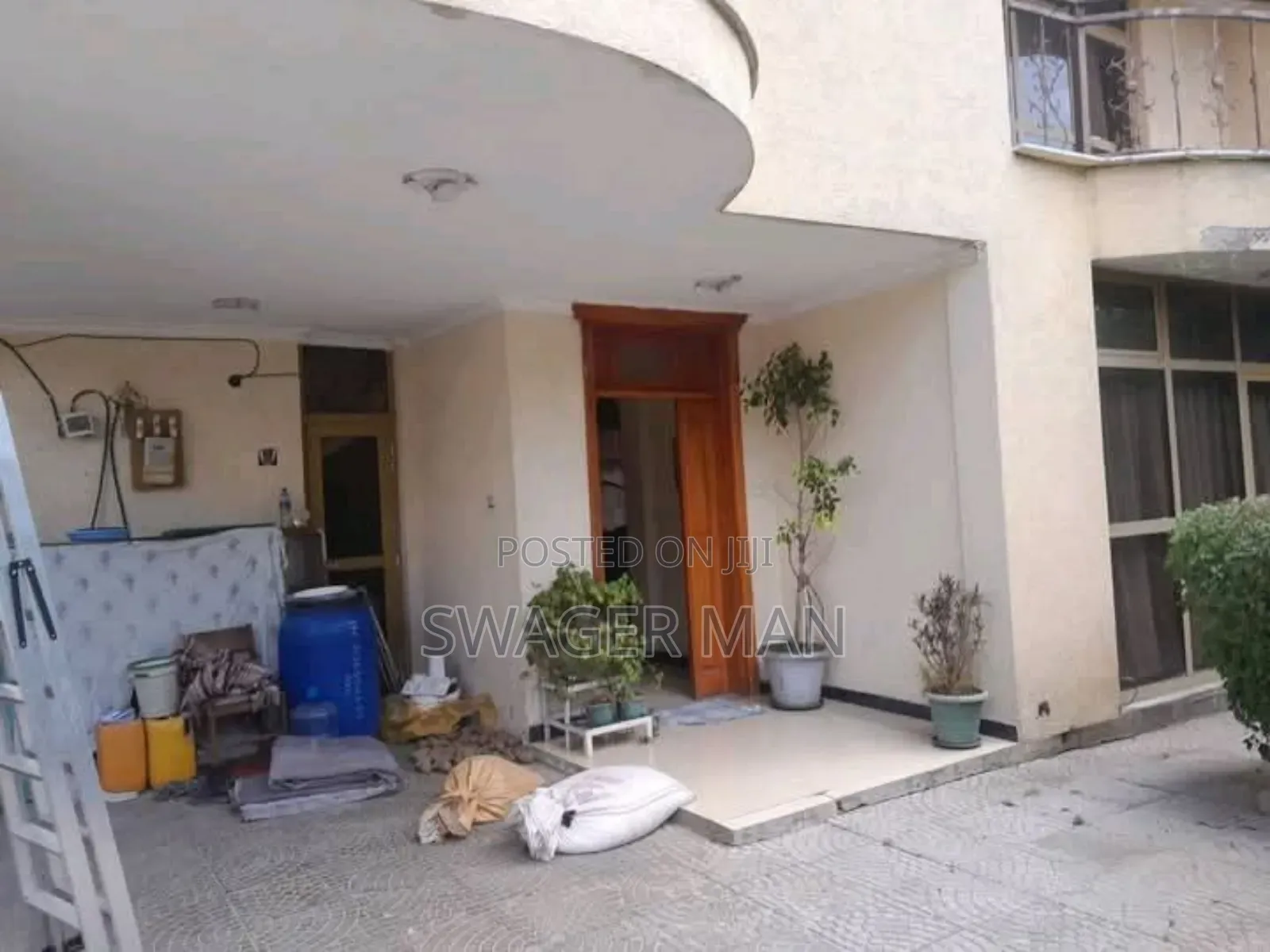 Furnished 7bdrm Townhouse/Terrace in Sunshine, Yeka for sale