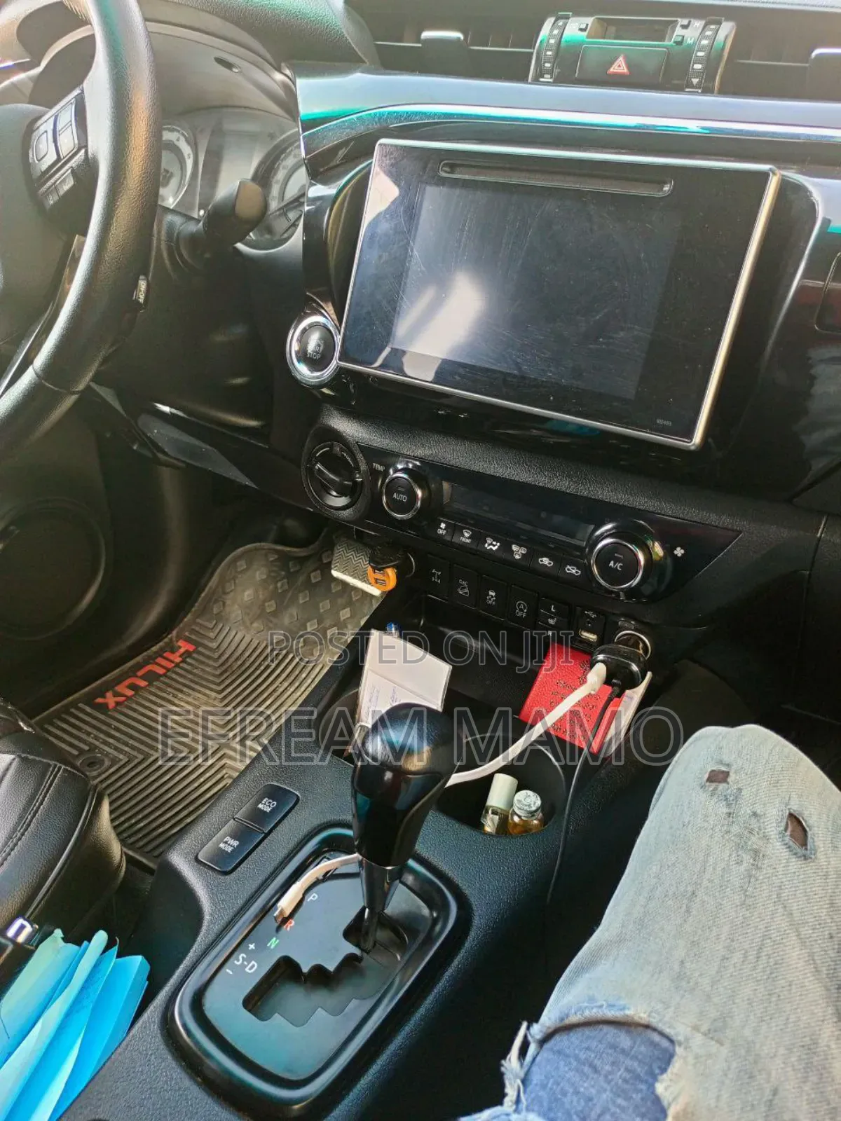 Toyota Hilux 2020 Silver