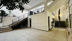 6bdrm House in Yeka for sale