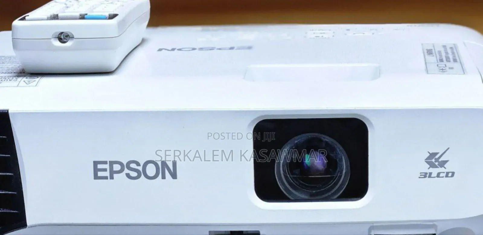 Brand New Epson Projector With Bag , Re