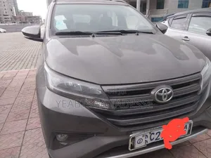 Photo - Toyota Rush 1.5 RWD 2021 Brown