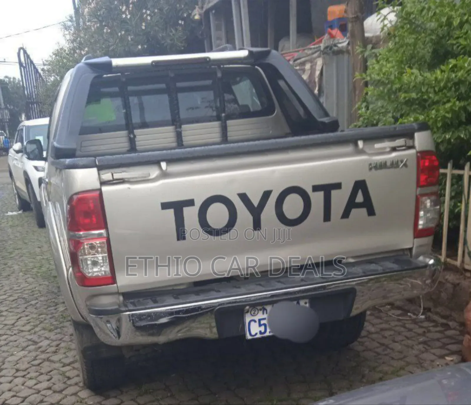 Toyota Hilux 2011 Gold