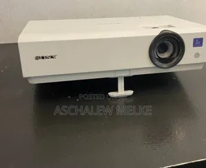 Photo - Sony Projector
Model Name VPL-Dx100
Hardware Interface