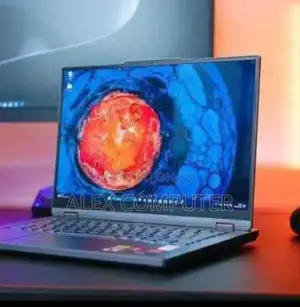 New Laptop Lenovo LOQ 15IRH8 16GB AMD Ryzen 7 SSD 512GB