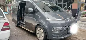 Photo - New Hyundai Staria 2023 Gray