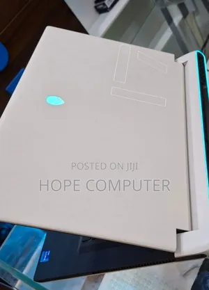 New Laptop Alienware M17x R2 32GB Intel Core I7 SSD 1T