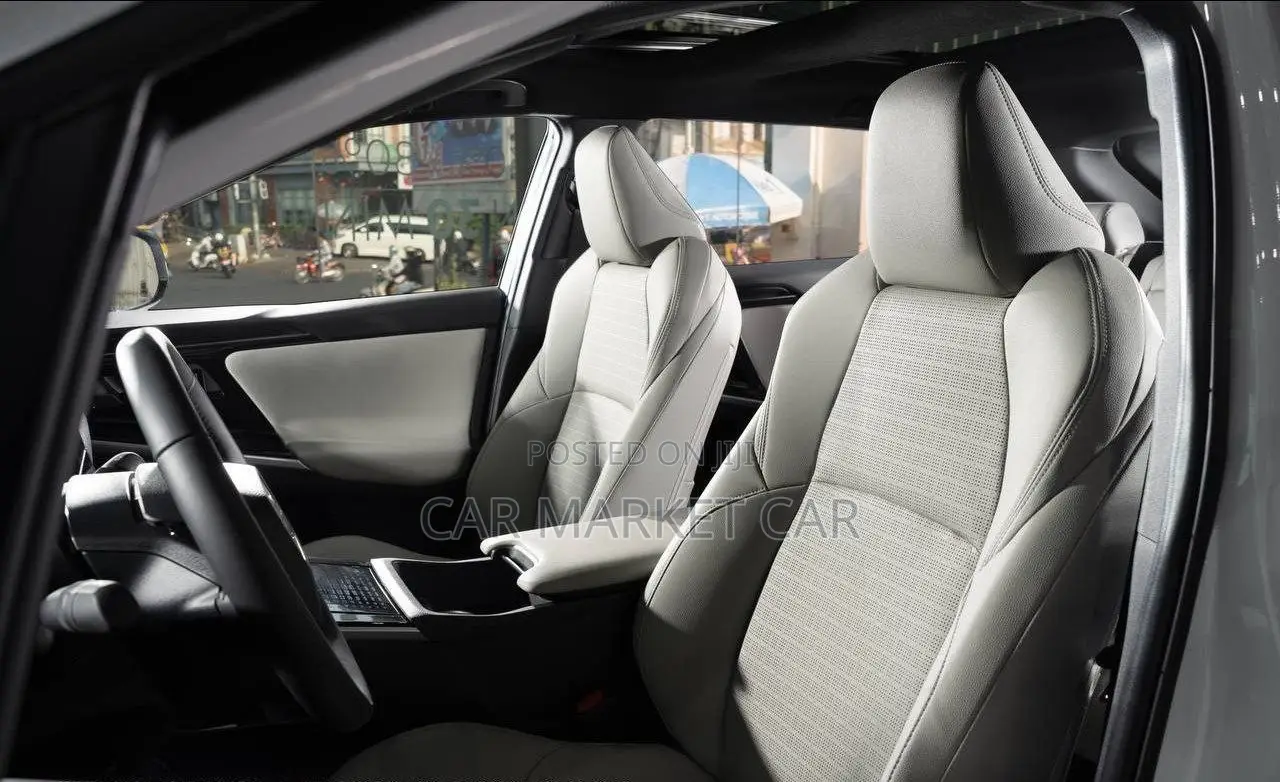 Toyota bZ4X 71.4 kWh FWD 2023 White