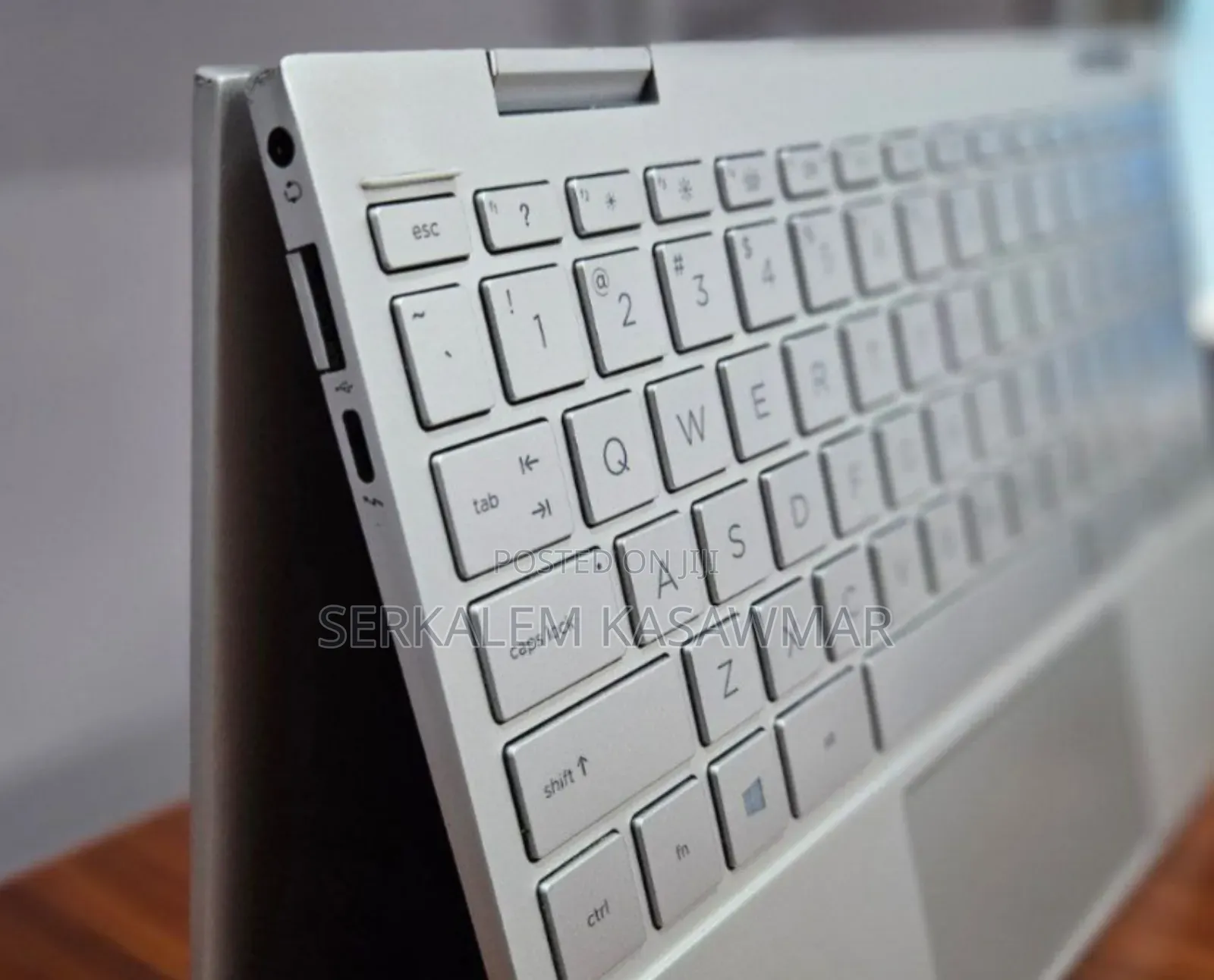 New Laptop HP Envy X360 8GB Intel Core I7 SSD 512GB