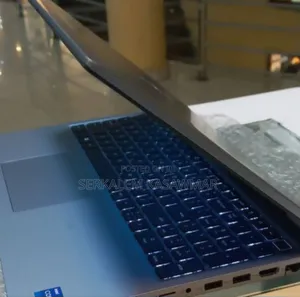 Photo - New Laptop Dell Latitude 5540 16GB Intel Core I7 SSD 512GB