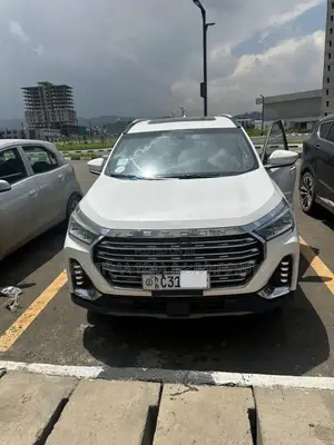 Photo - New Jetour X90 Plus 2023 Ivory