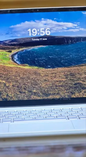 Photo - New Laptop Lenovo Yoga 3 8GB Intel Core I5 SSD 512GB