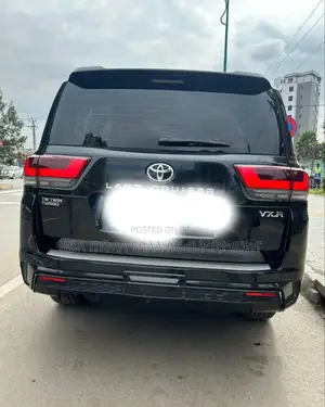 Toyota Land Cruiser 2022 Matt Black
