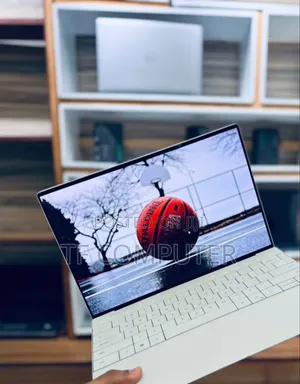 New Laptop Dell XPS 13 16GB Intel Core I7 SSD 512GB