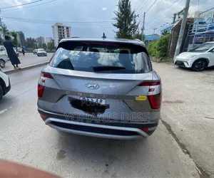 Hyundai Creta 2023 Silver