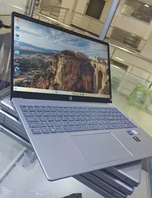 New Laptop HP Stream Notebook 16GB Intel Core I7 SSD 512GB