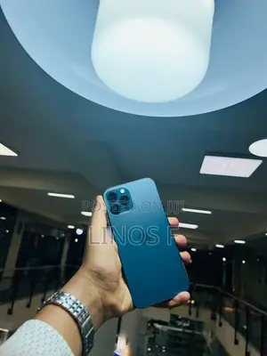 Photo - Apple iPhone 12 Pro 128 GB Blue