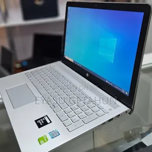 Photo - New Laptop HP Pavilion 15 8GB Intel Core I5 SSD 1T