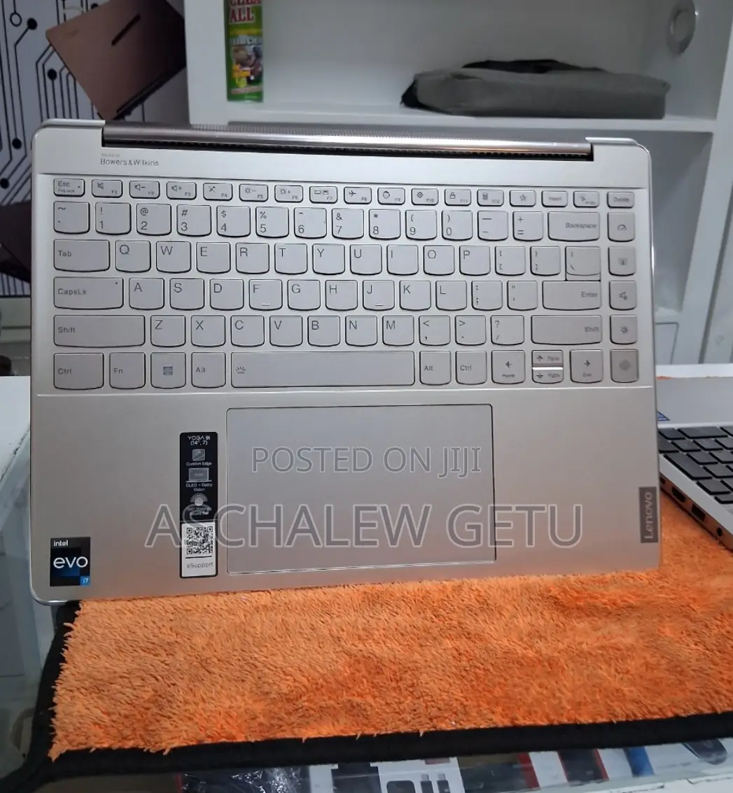 New Laptop Lenovo Yoga 9i 16GB Intel Core I7 SSD 512GB