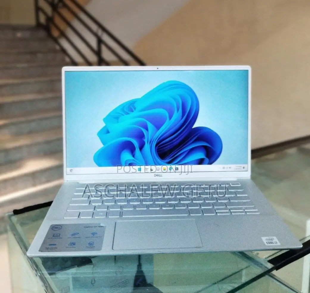 New Laptop Dell Inspiron 15 8GB Intel Core I7 SSD 512GB