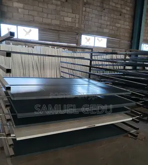 ክራውን ዶር (Crown Door)