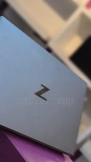 New Laptop HP 32GB Intel Core I7 SSD 1T