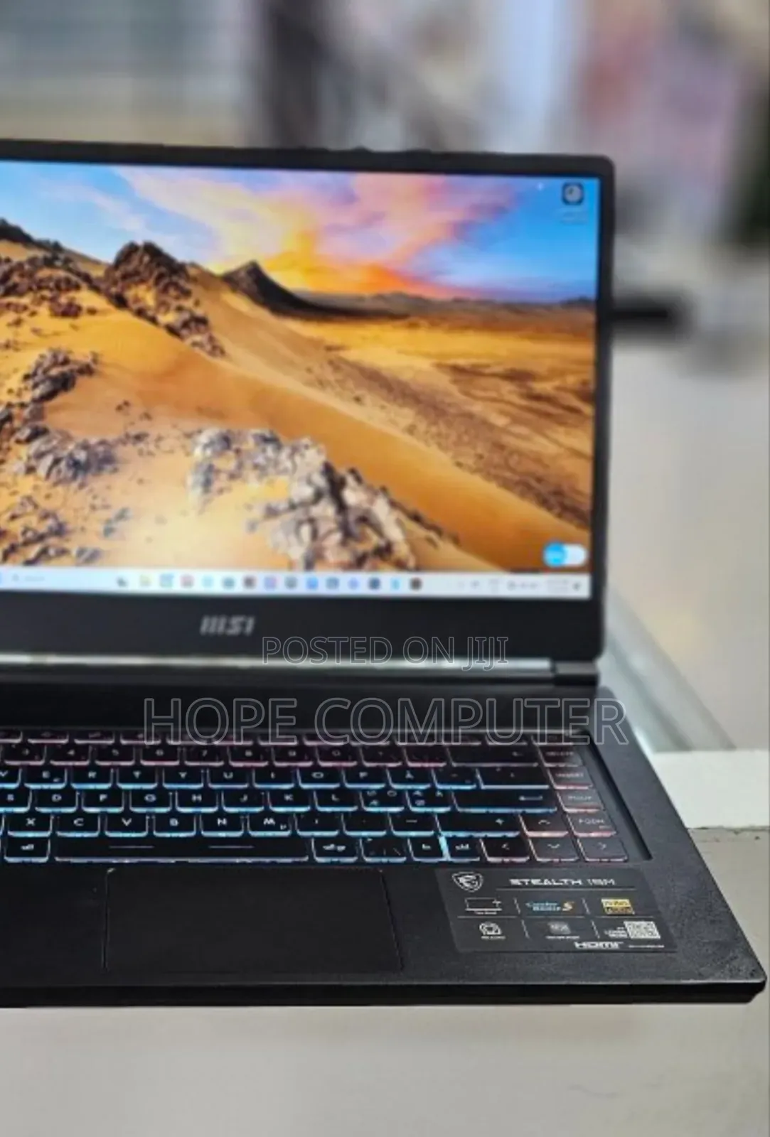 New Laptop MSI Stealth 16 AI Studio 16GB Intel Core I7 SSD 1T