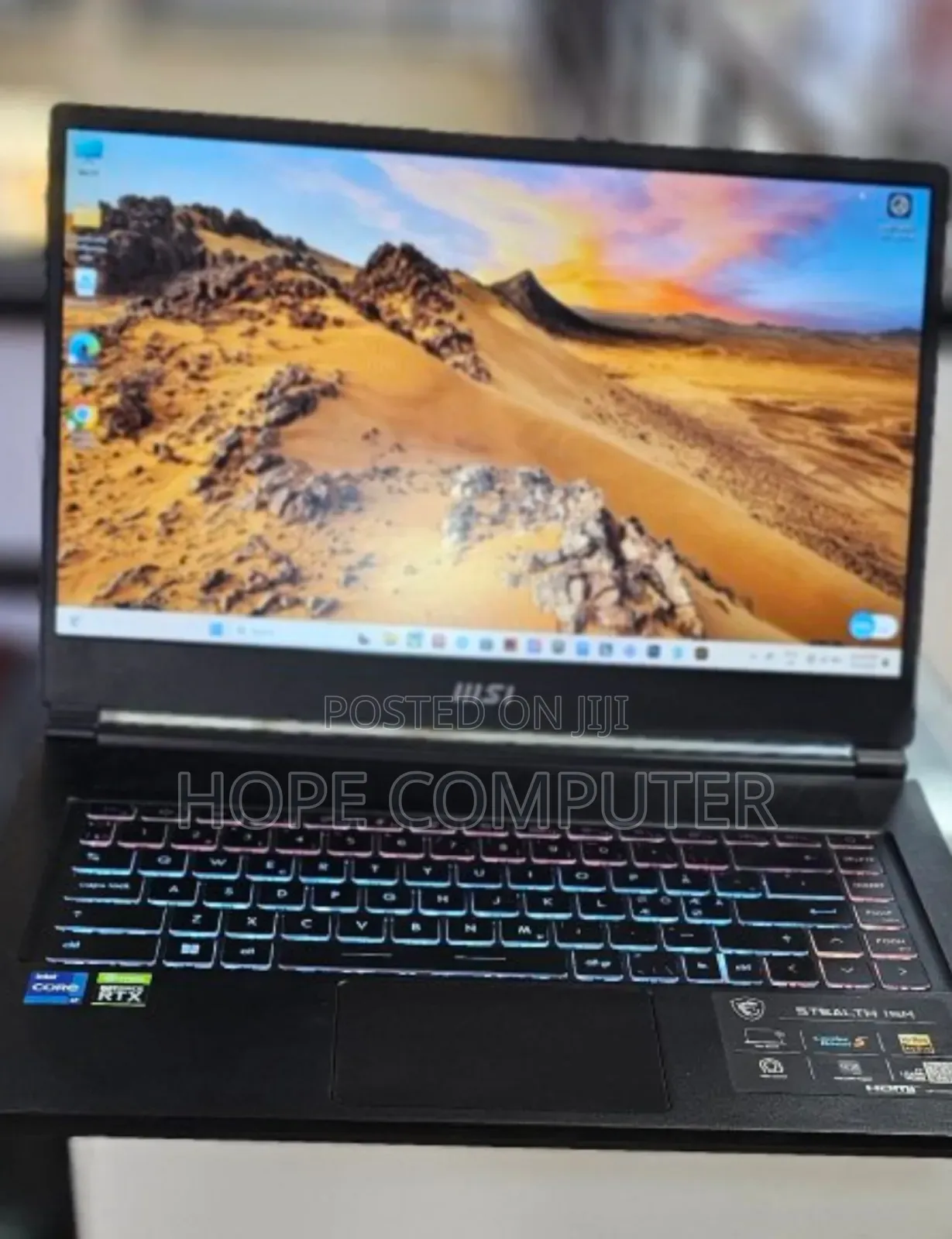 New Laptop MSI Stealth 16 AI Studio 16GB Intel Core I7 SSD 1T
