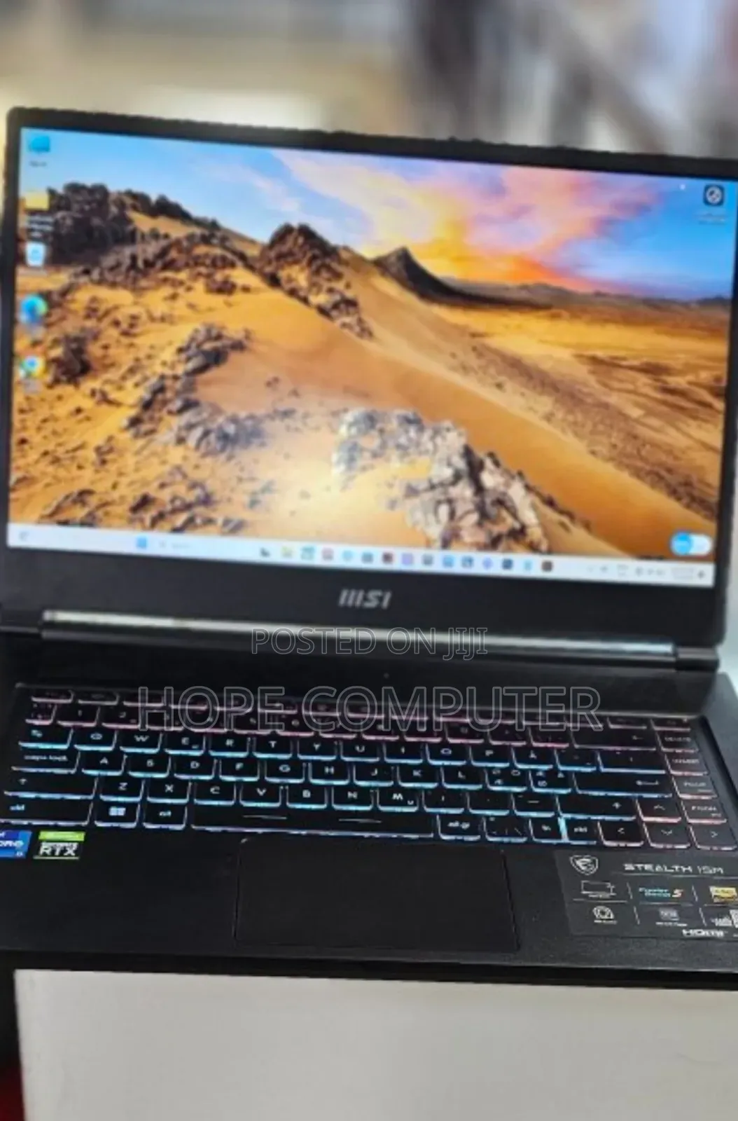 New Laptop MSI Stealth 16 AI Studio 16GB Intel Core I7 SSD 1T