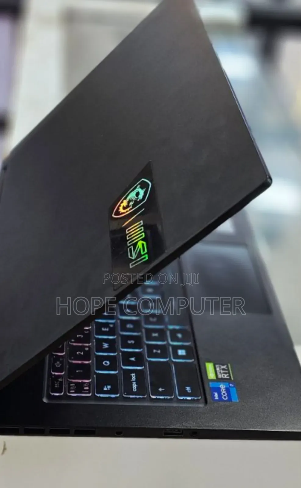 New Laptop MSI Stealth 16 AI Studio 16GB Intel Core I7 SSD 1T