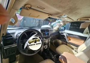 Toyota Land Cruiser 2011 White