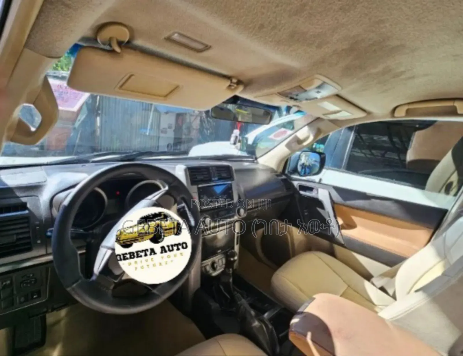 Toyota Land Cruiser 2011 White