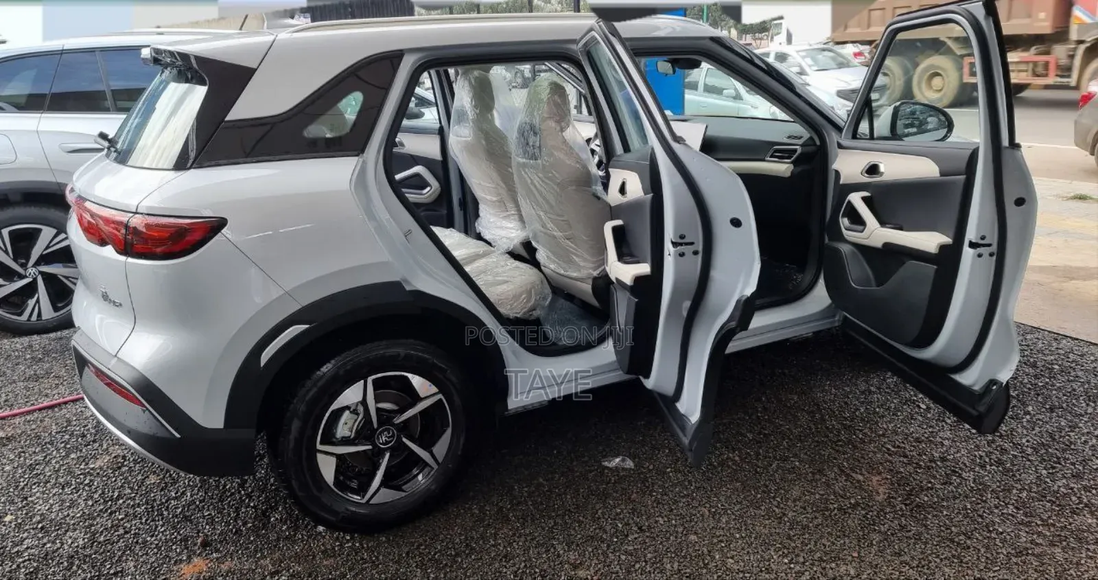 New BYD Yuan Up 2025 Off white