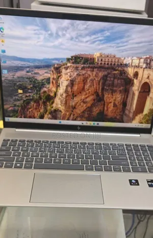 Photo - New Laptop HP Pavilion 15 16GB Intel Core I7 SSD 1T