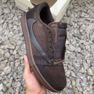 Photo - Air Jordan 1 Low Sp X Travis Scott ‘Velvet Brown Men’S Shoes
