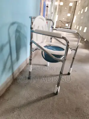 Photo - Commode Chair沒錯toilet Chair只要medical Poty Chair跟上high Qualit