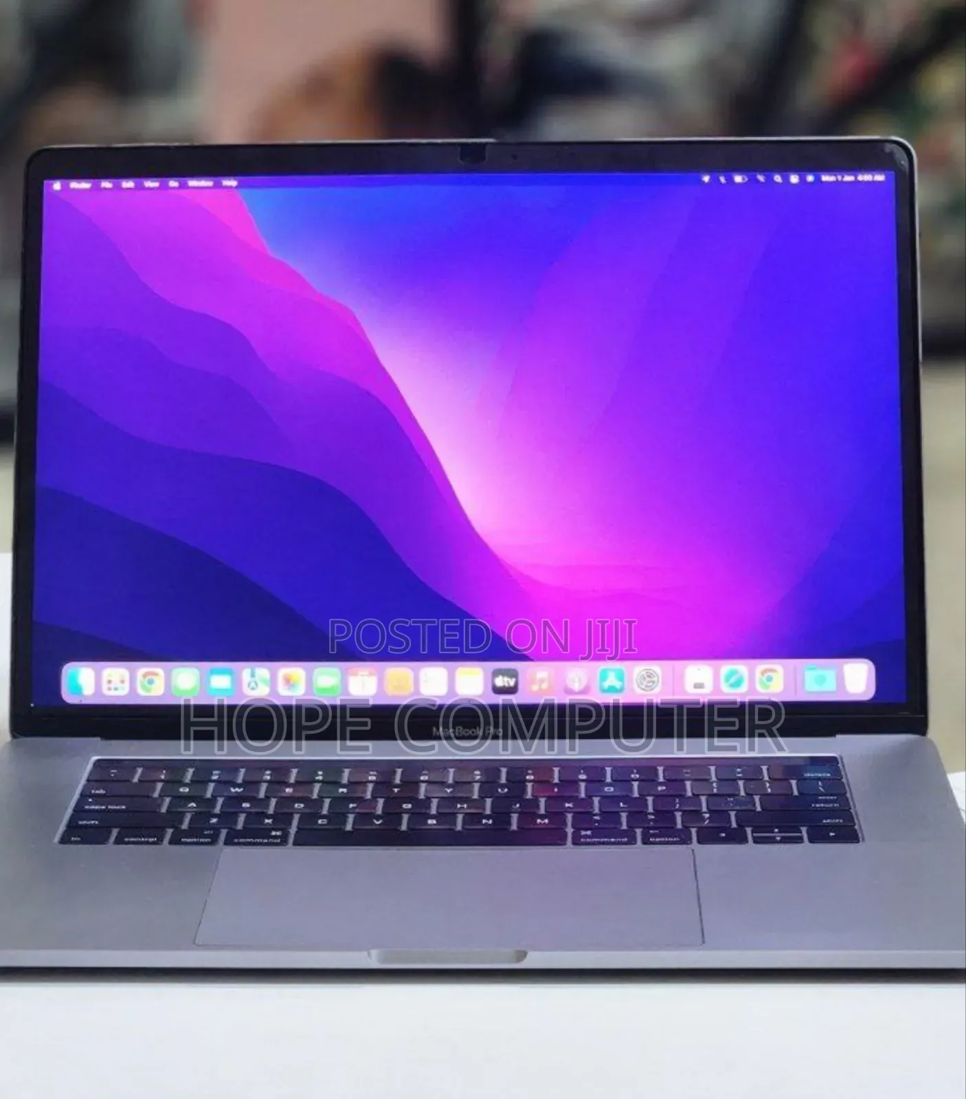 New Laptop Apple MacBook Pro 2016 16GB Intel Core I7 SSD 256GB