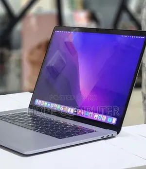 New Laptop Apple MacBook Pro 2016 16GB Intel Core I7 SSD 256GB
